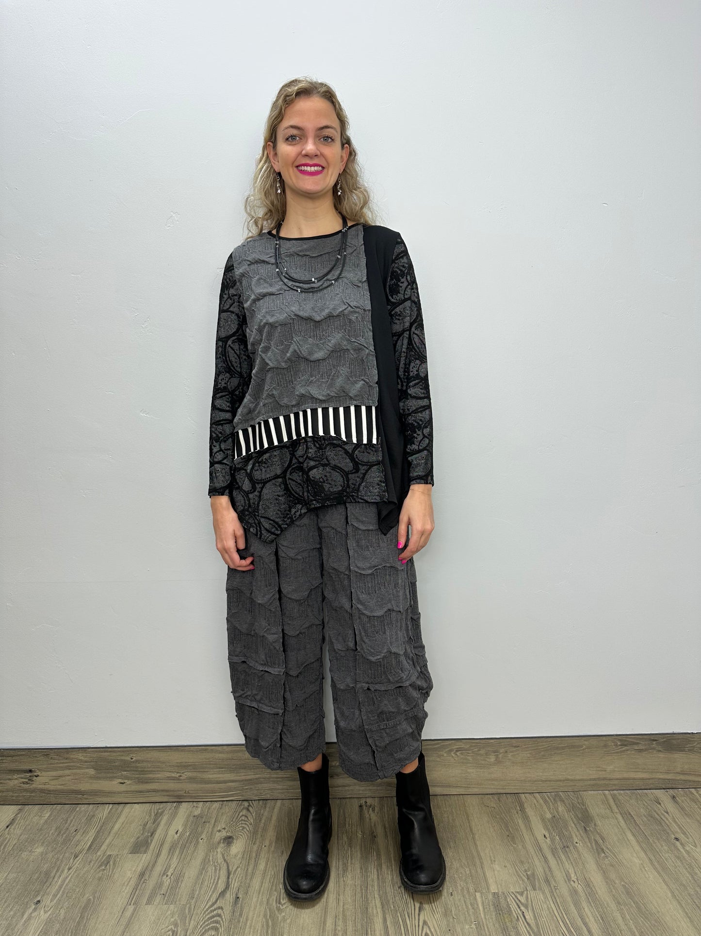 Gray Long Sleeve Pattern Asymmetric Tunic