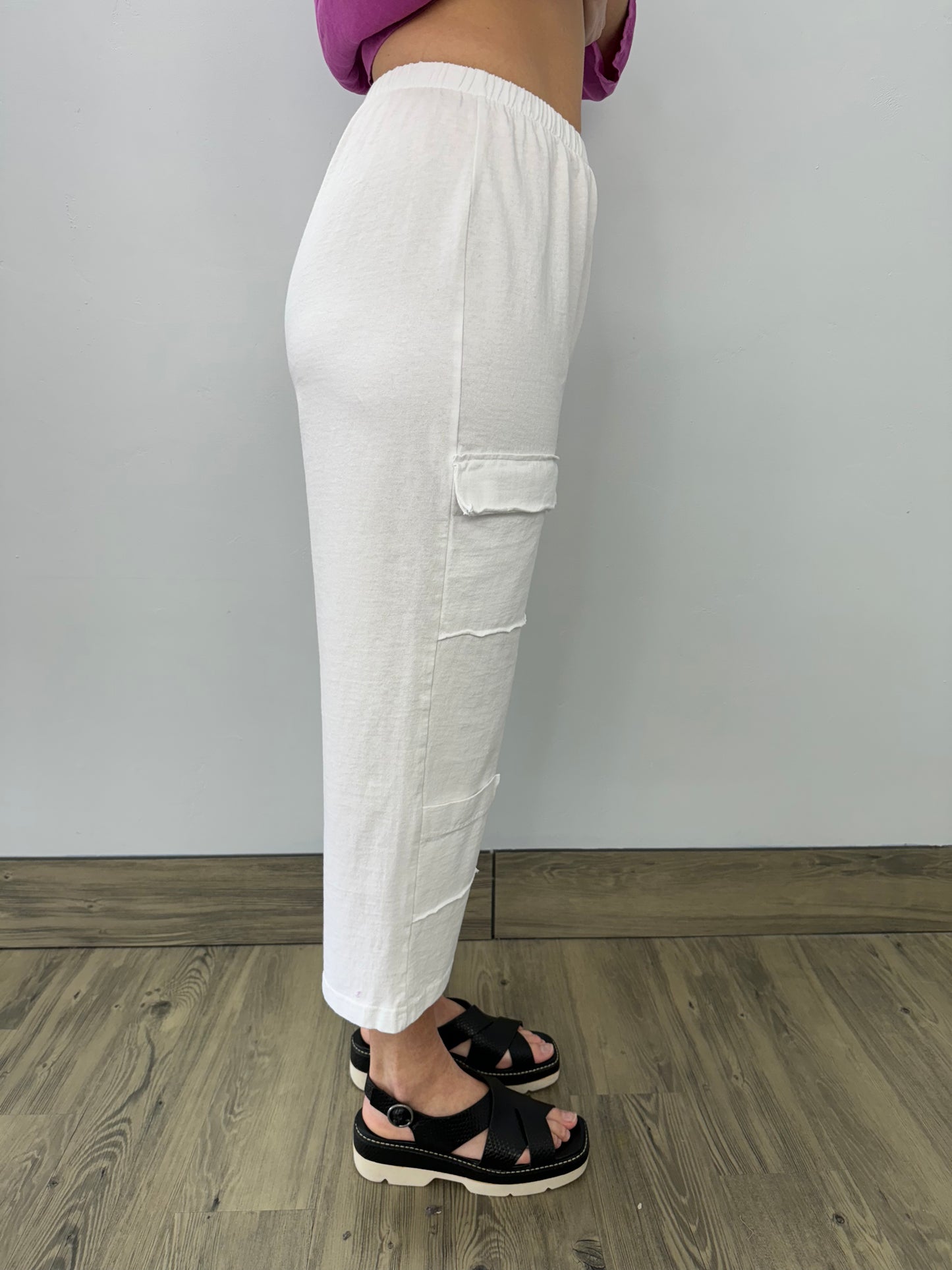 White Cotton Multi Pocket Crop Pant