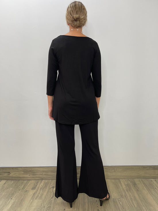 Load image into Gallery viewer, Black Tencel 3/4 Sleeve Tunic
