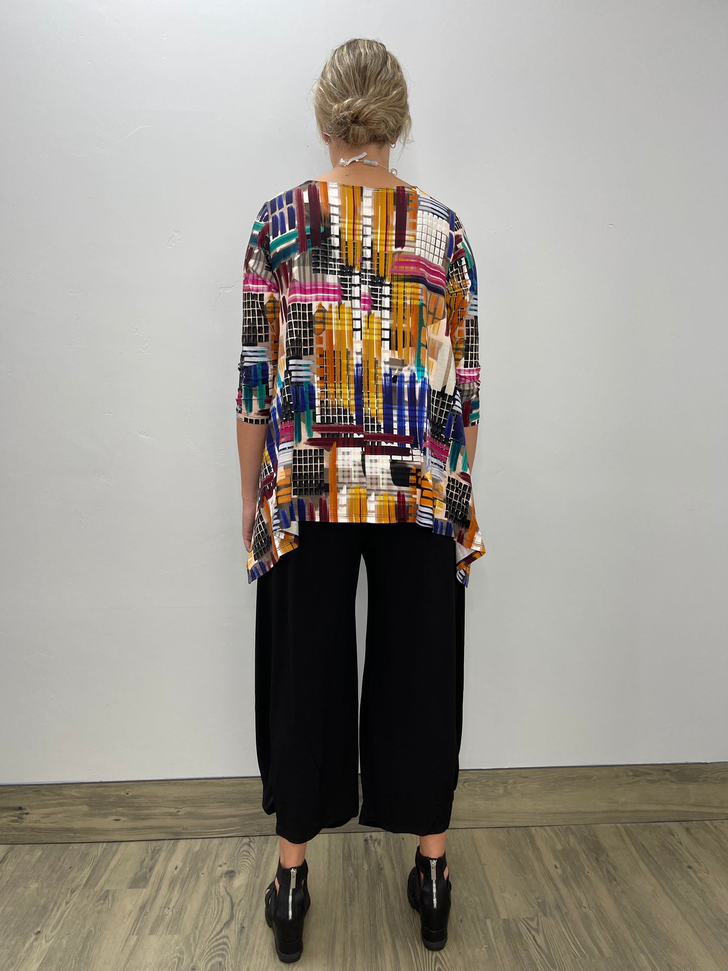 Load image into Gallery viewer, Hashtag Print 3/4 Sleeve Tunic
