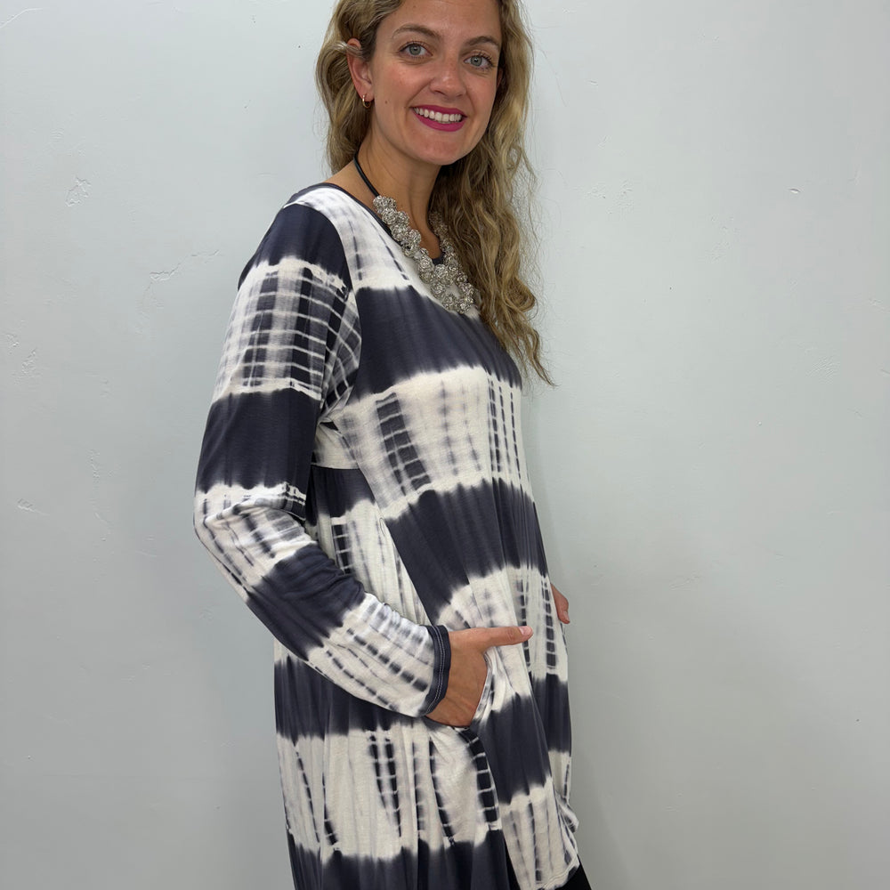 
                  
                    2AM Long Sleeves Tunic - Blue Bamboo
                  
                