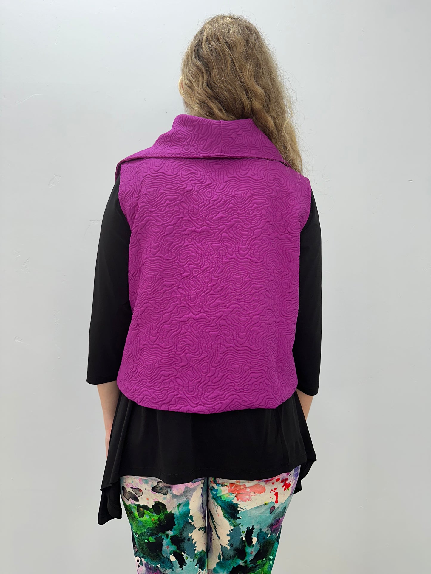 Dragonfruit Fuchsia Textured Zipper Vest