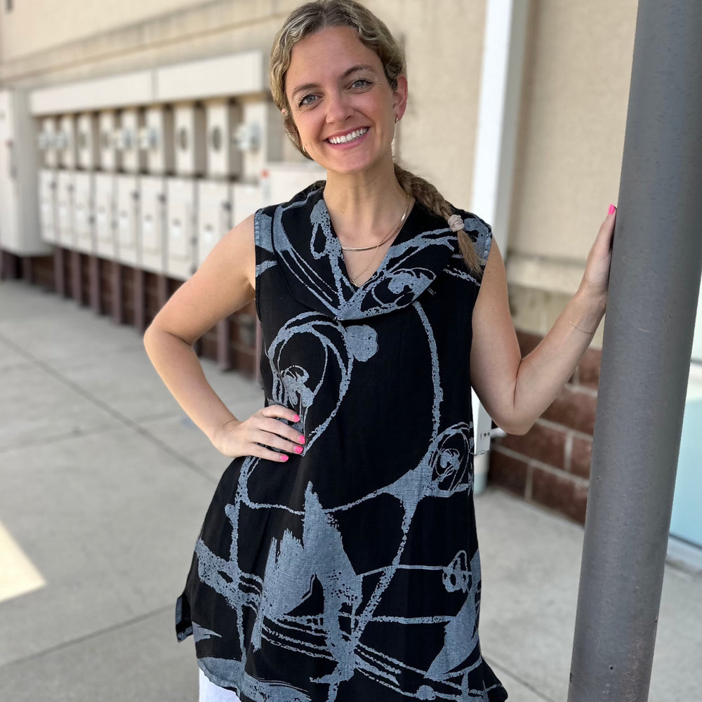 Black Whimsical Roll Neck Sleeveless Tank