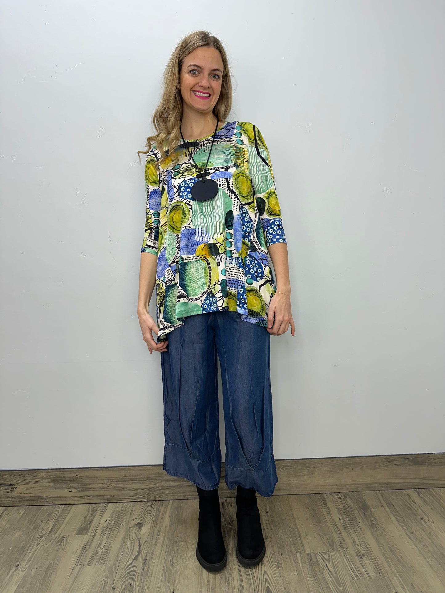 Load image into Gallery viewer, Bubble Print 3/4 Sleeve Tunic
