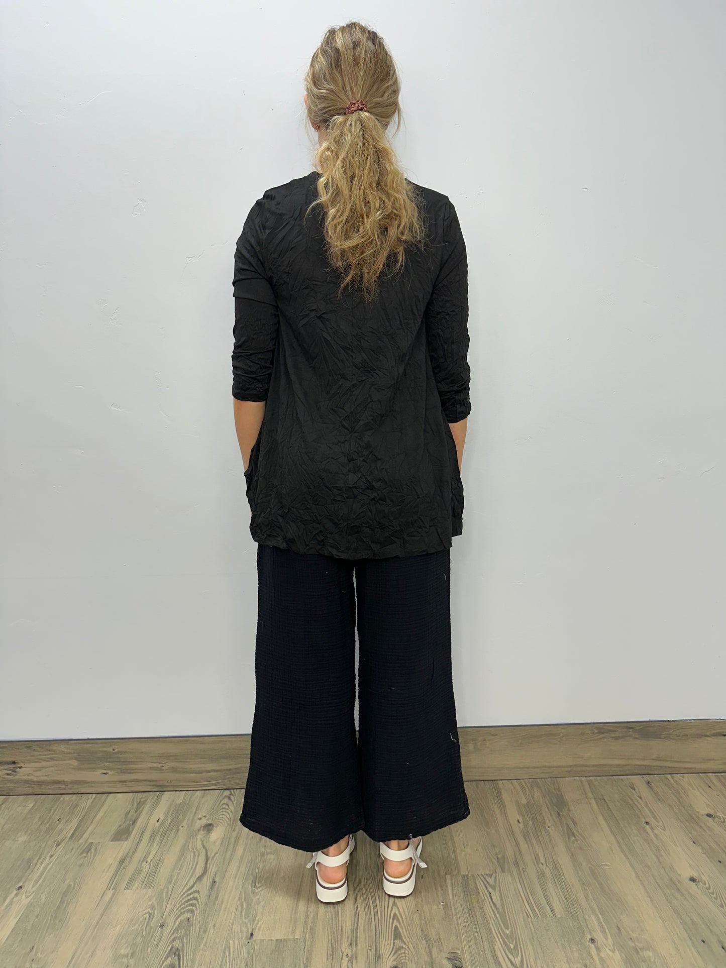 Load image into Gallery viewer, Black Jazz Tunic
