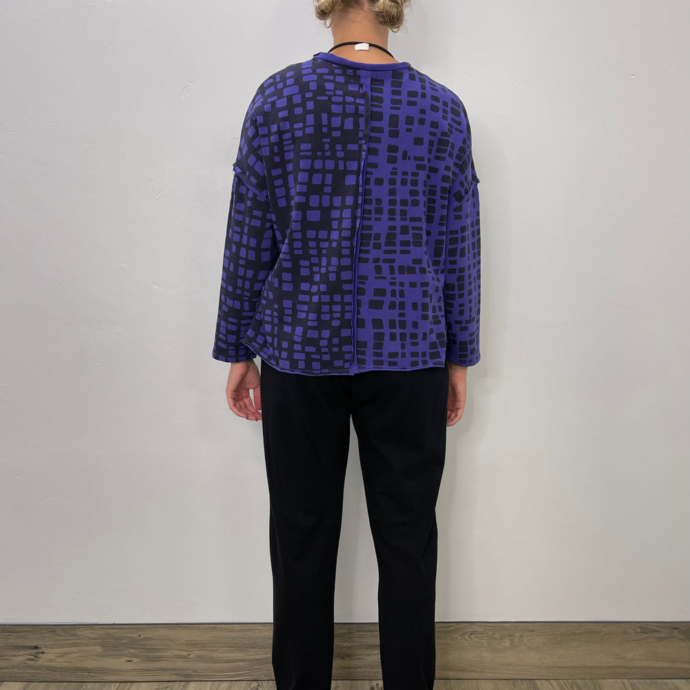 
                  
                    Violet City Pattern Fleece Long Sleeve
                  
                