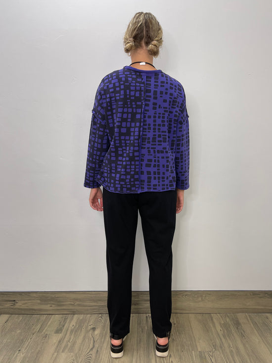 Load image into Gallery viewer, Violet City Pattern Fleece Long Sleeve
