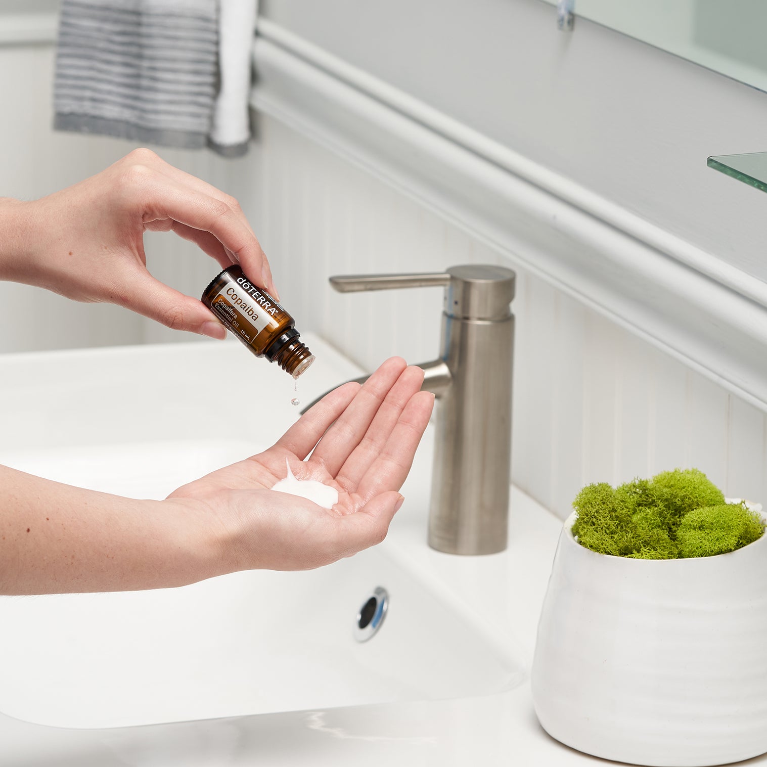 Copaiba 15ML OIL – Twist Boutique