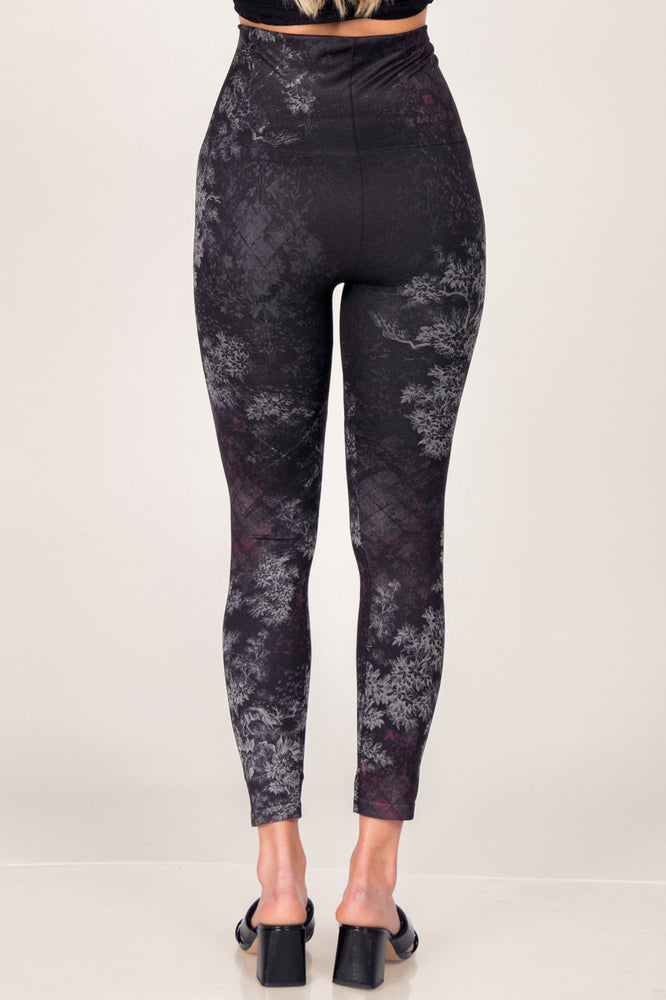 
                  
                    Viva Magenta Printed Full Length Leggings
                  
                