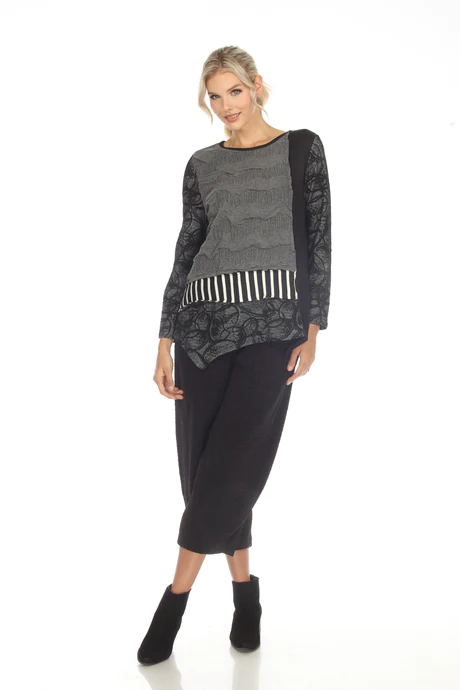 
                  
                    Gray Long Sleeve Pattern Asymmetric Tunic
                  
                