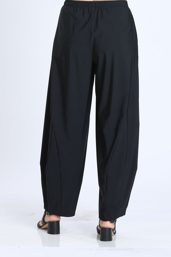 SIMPLE BLACK - High Rise Plain Cropped Harem Pants | YesStyle