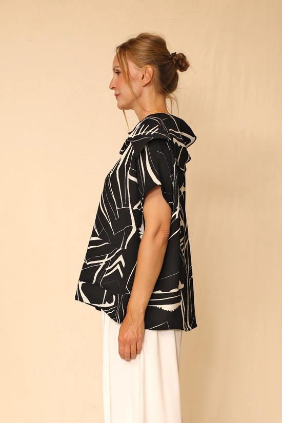 Coal Pattern Short Sleeve Carlota Top