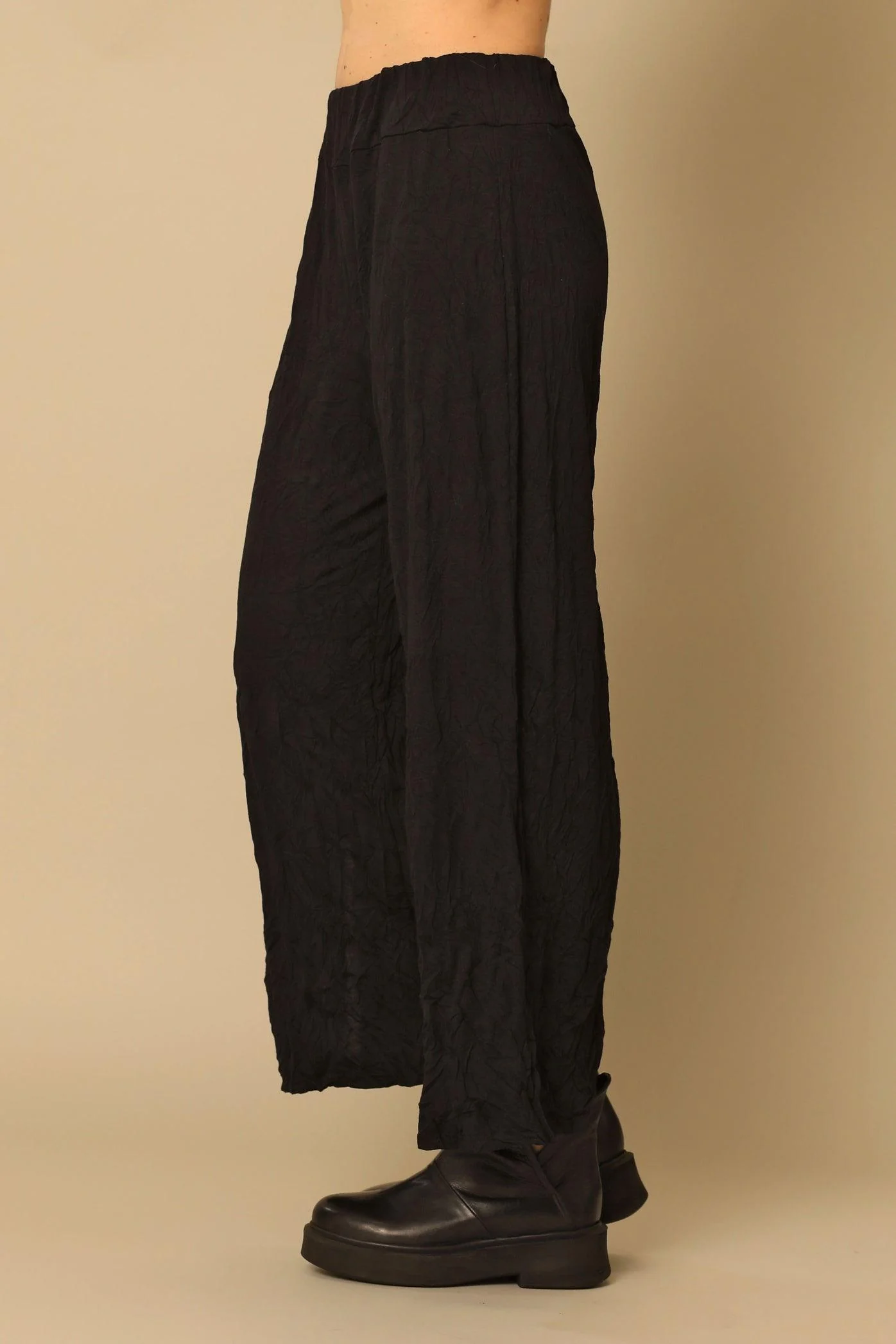 Larshell Crinkle Pant with Side Slits - Black