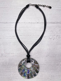 Natural Resin Circle Pendant Necklace