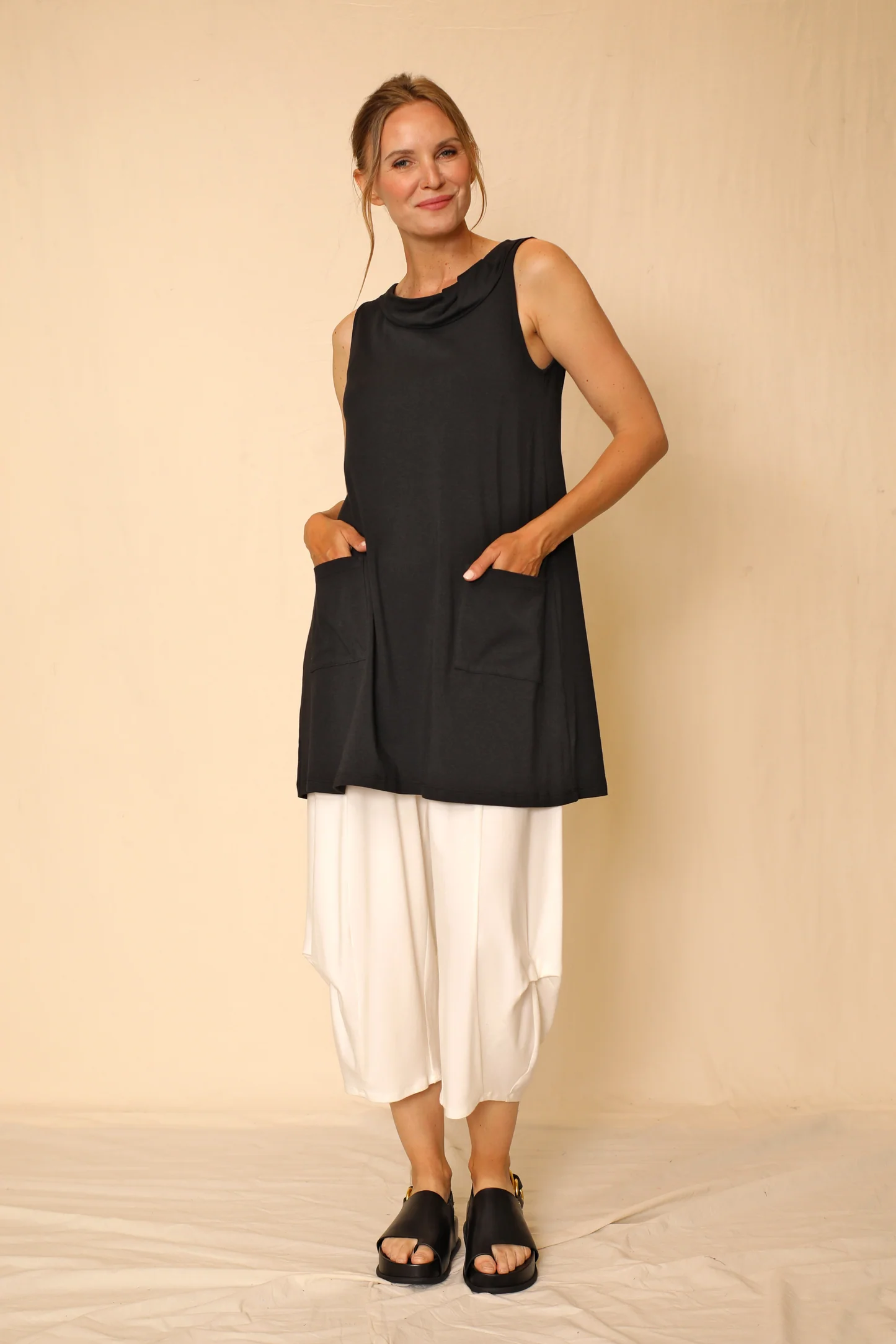 Black Sleeveless Romina Two Pocket Tunic