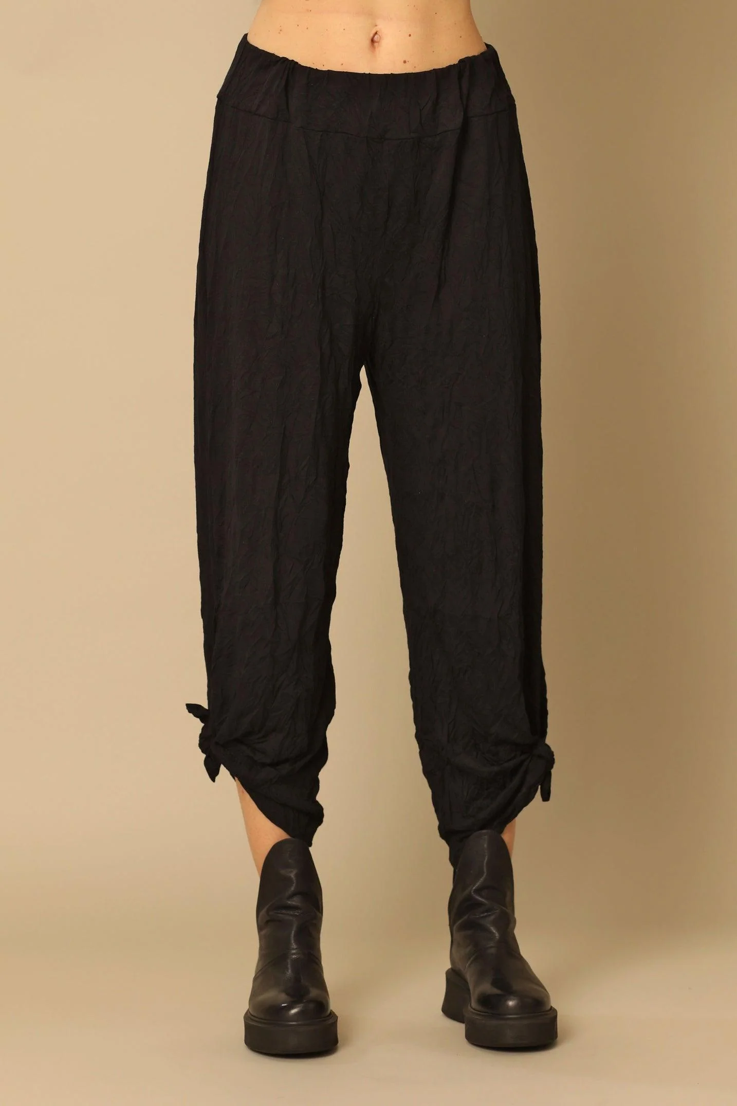 Larshell Crinkle Pant with Side Slits - Black