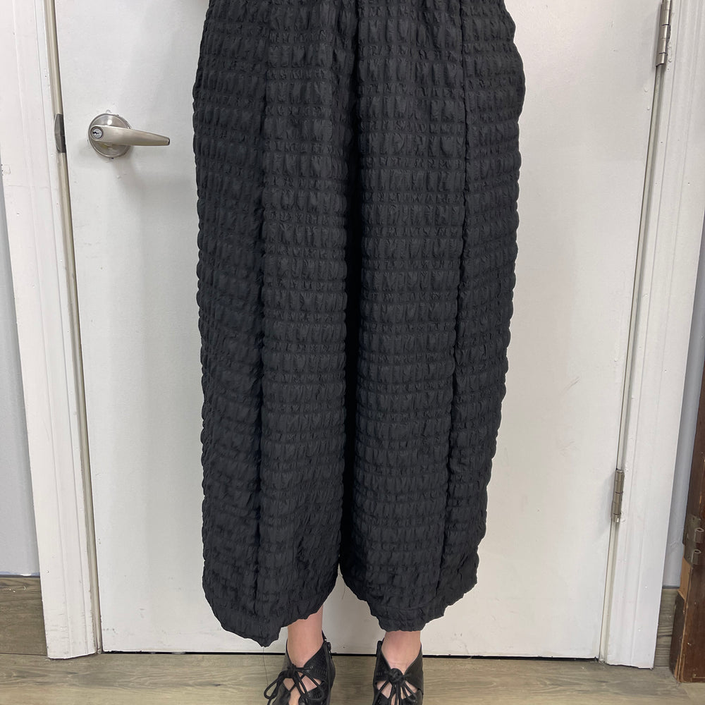 Black Wide Leg Square Puckered Pant