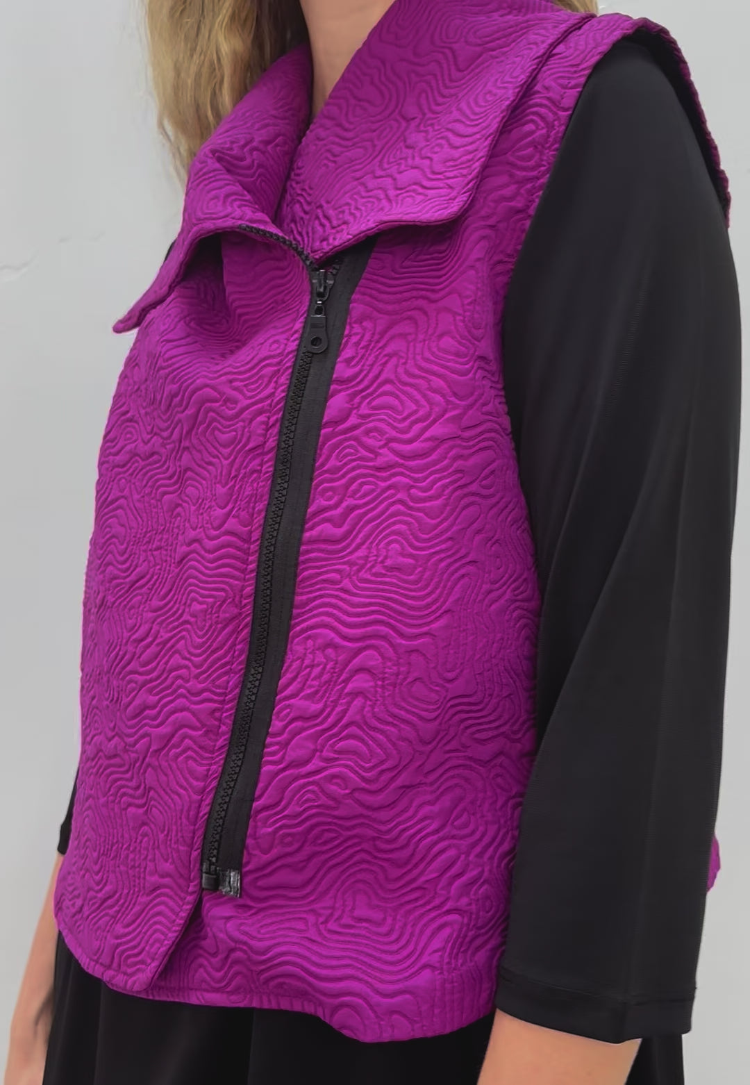 Dragonfruit Fuchsia Textured Zipper Vest