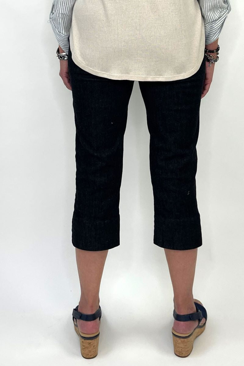 Stretchy Capri Jeans with Pockets - Black
