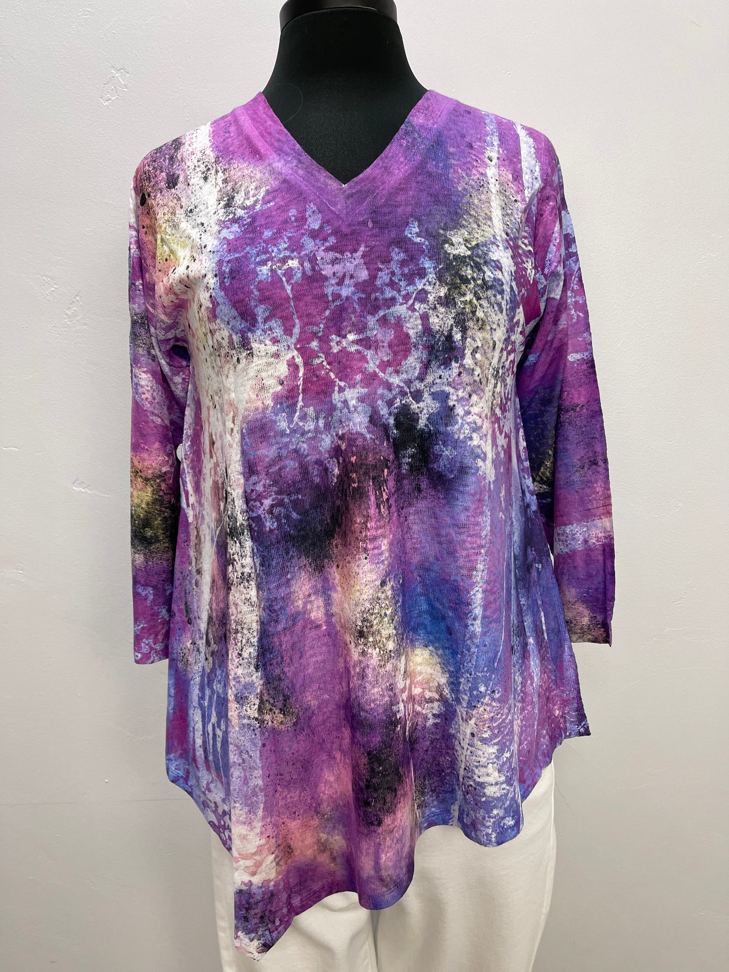 Purple Abstract V-Neck 3/4 Sleeve Tunic