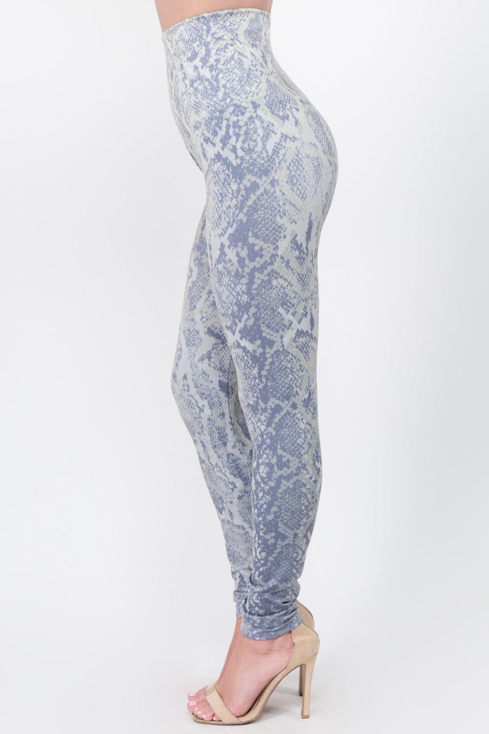 Blue hot sale snakeskin leggings