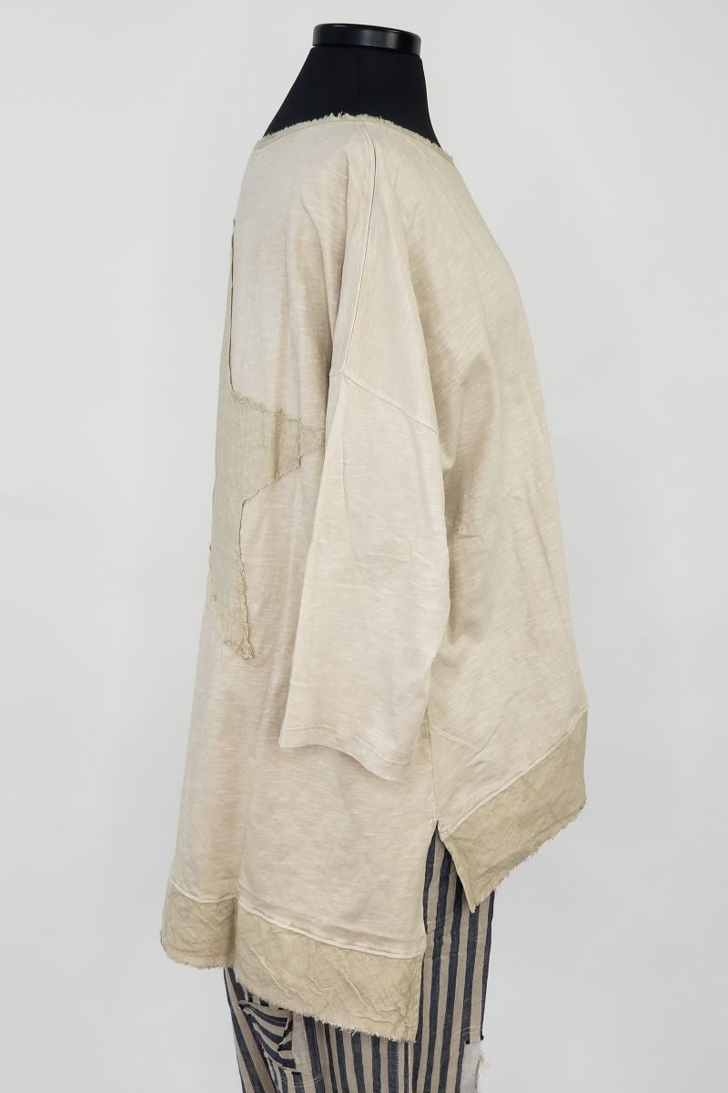 EI01NTRL Natural Dohlman Sleeve Tunic Top