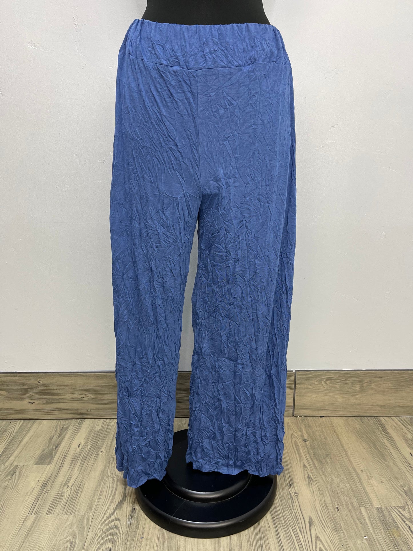Larshell Crinkle Pant with Side Slits - Admiral