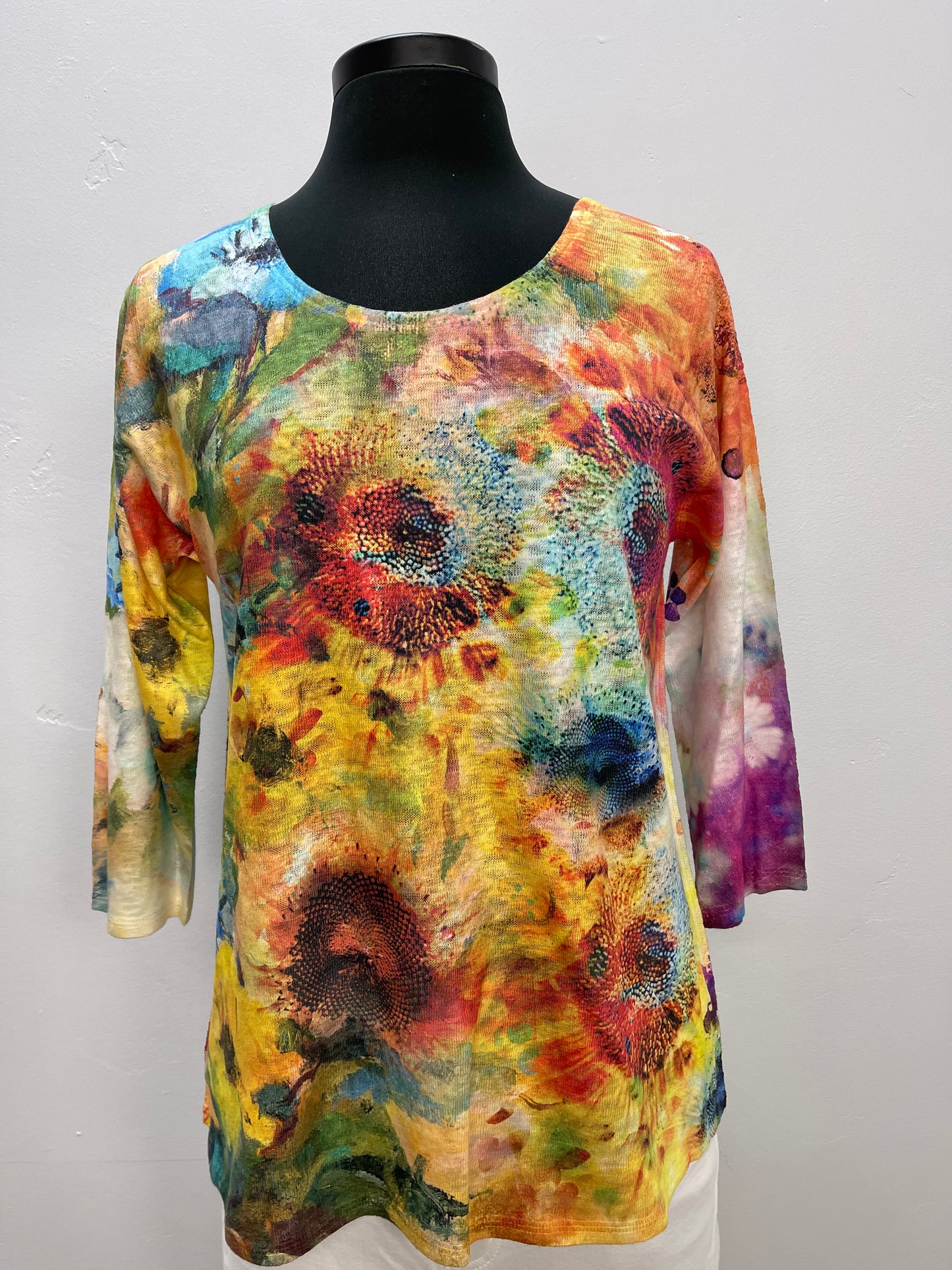 Sun Flower 3/4 Sleeve Scoop Neck Top