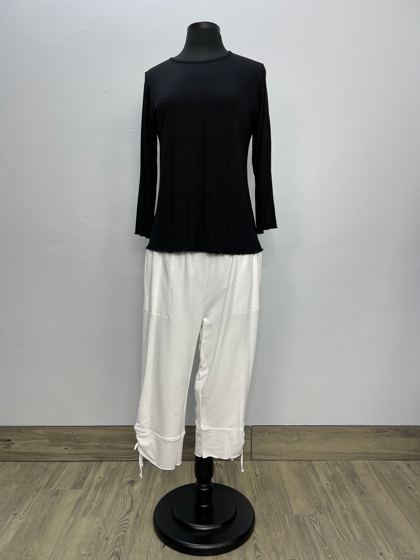 Black 3/4 Sleeve Top with Lettuce Edging