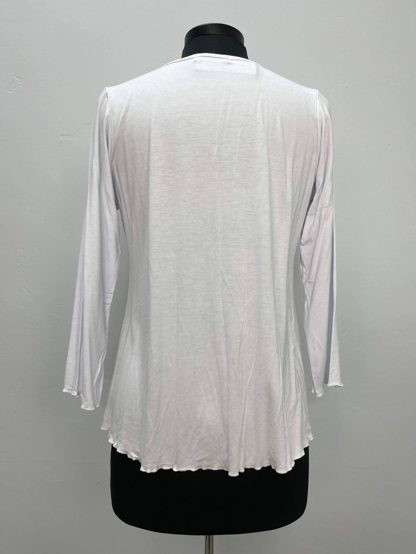 White 3/4 Sleeve Top with Lettuce Edging