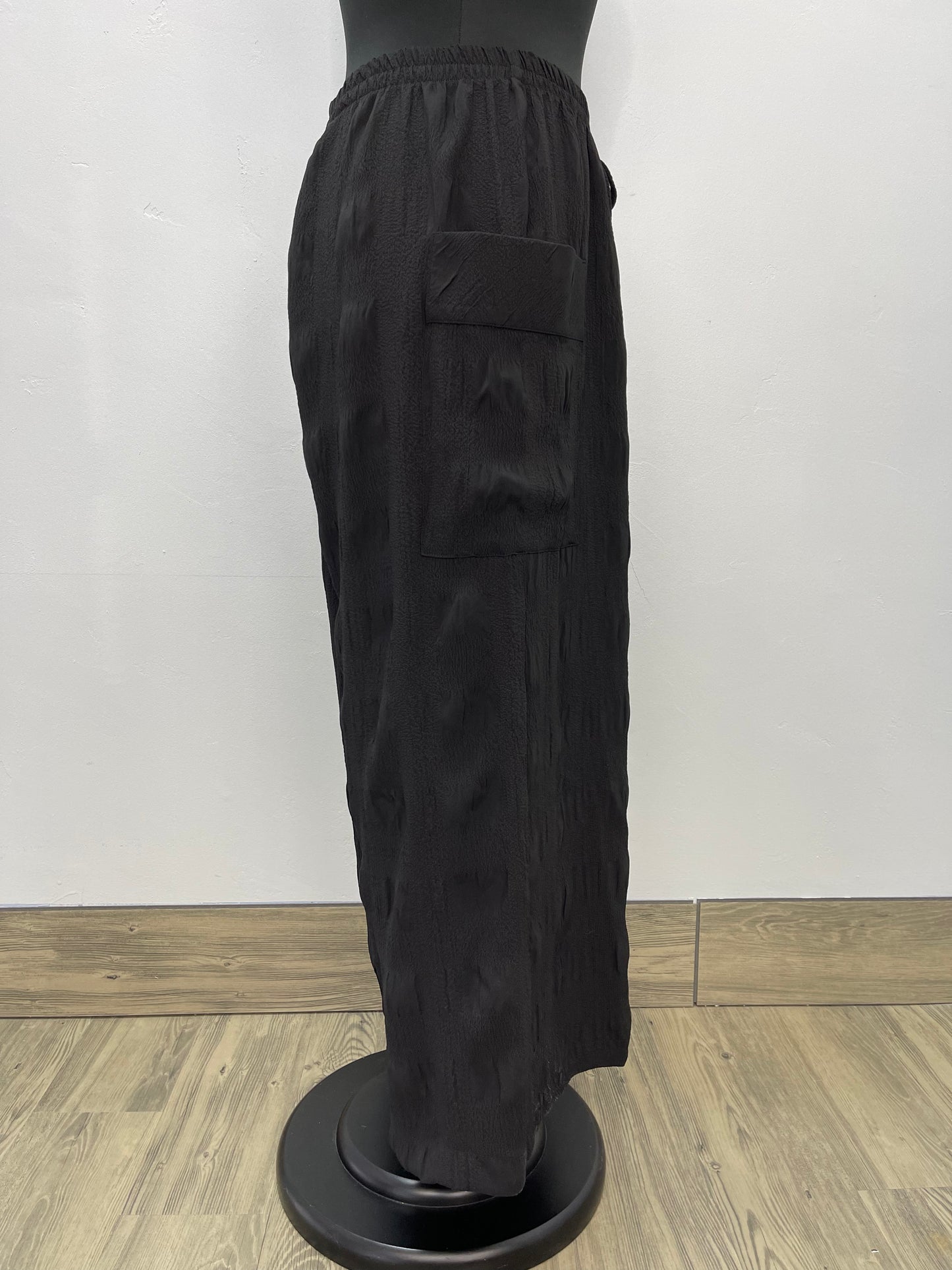 Black Puckered Wide Leg Pant