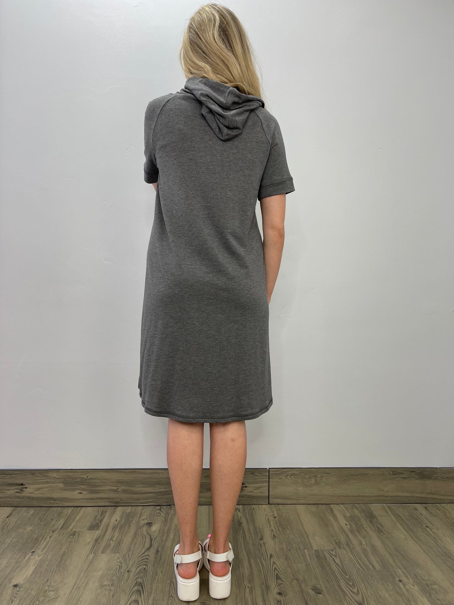 Load image into Gallery viewer, Charcoal Two Pocket Bamboo Dress with Hood
