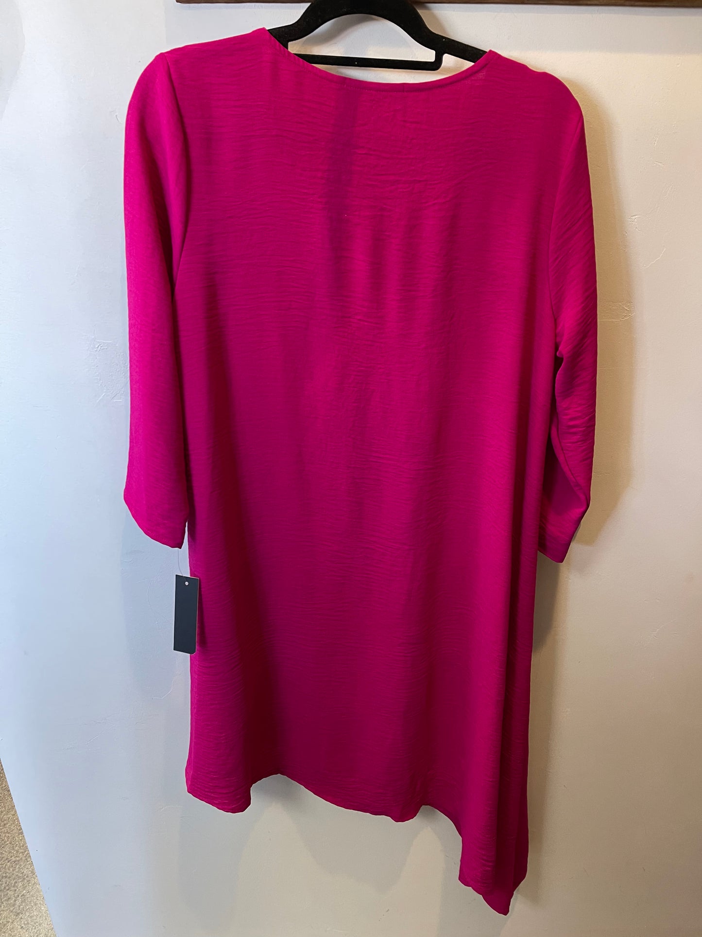 Load image into Gallery viewer, Air Flow Long Asymmetrical Tunic - Fuchsia
