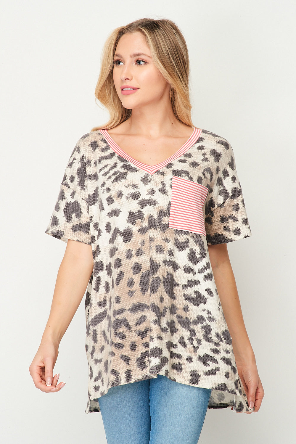 Load image into Gallery viewer, Charcoal Mocha Short Sleeve Pocket Tunic
