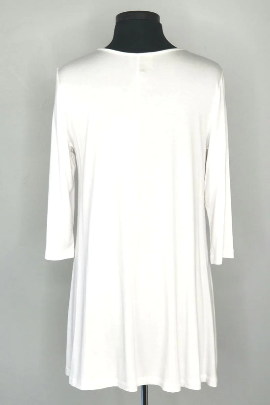 Modal Basic Tunic with 3/4 Sleeves - White