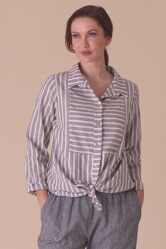 C44933 Long Sleeve Striped Shirt