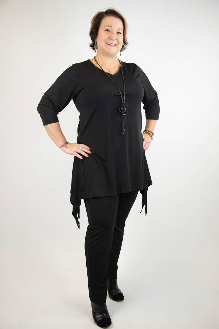Shellie V-Neck 3/4 Sleeve Tunic - Black