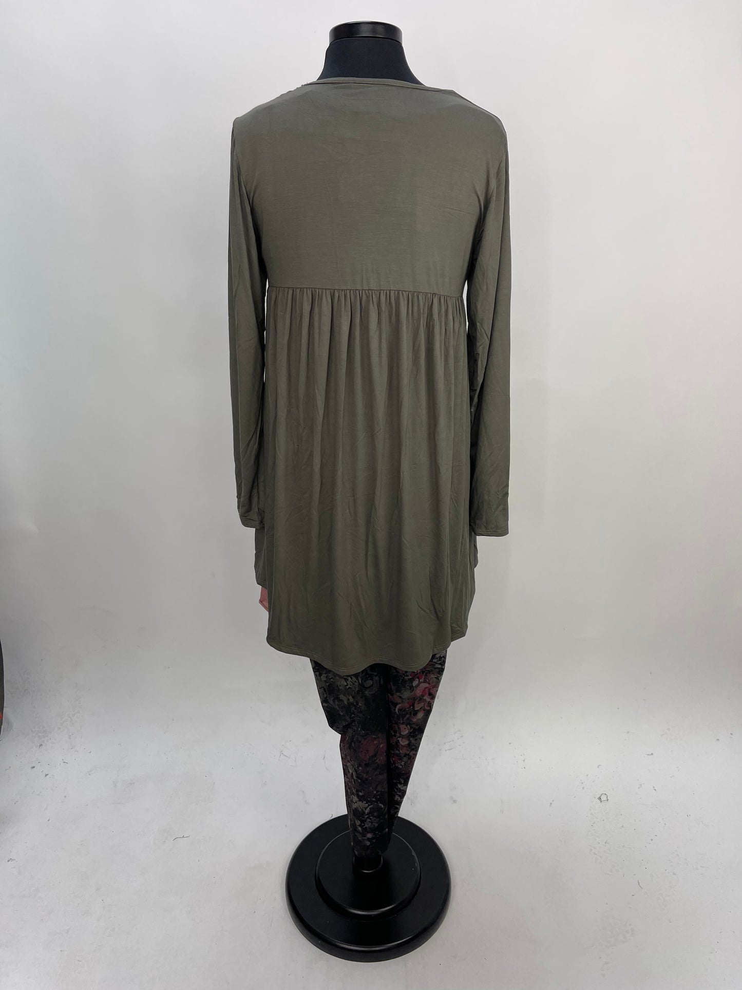 Load image into Gallery viewer, 2AM Long Sleeves Tunic - Gun Metal
