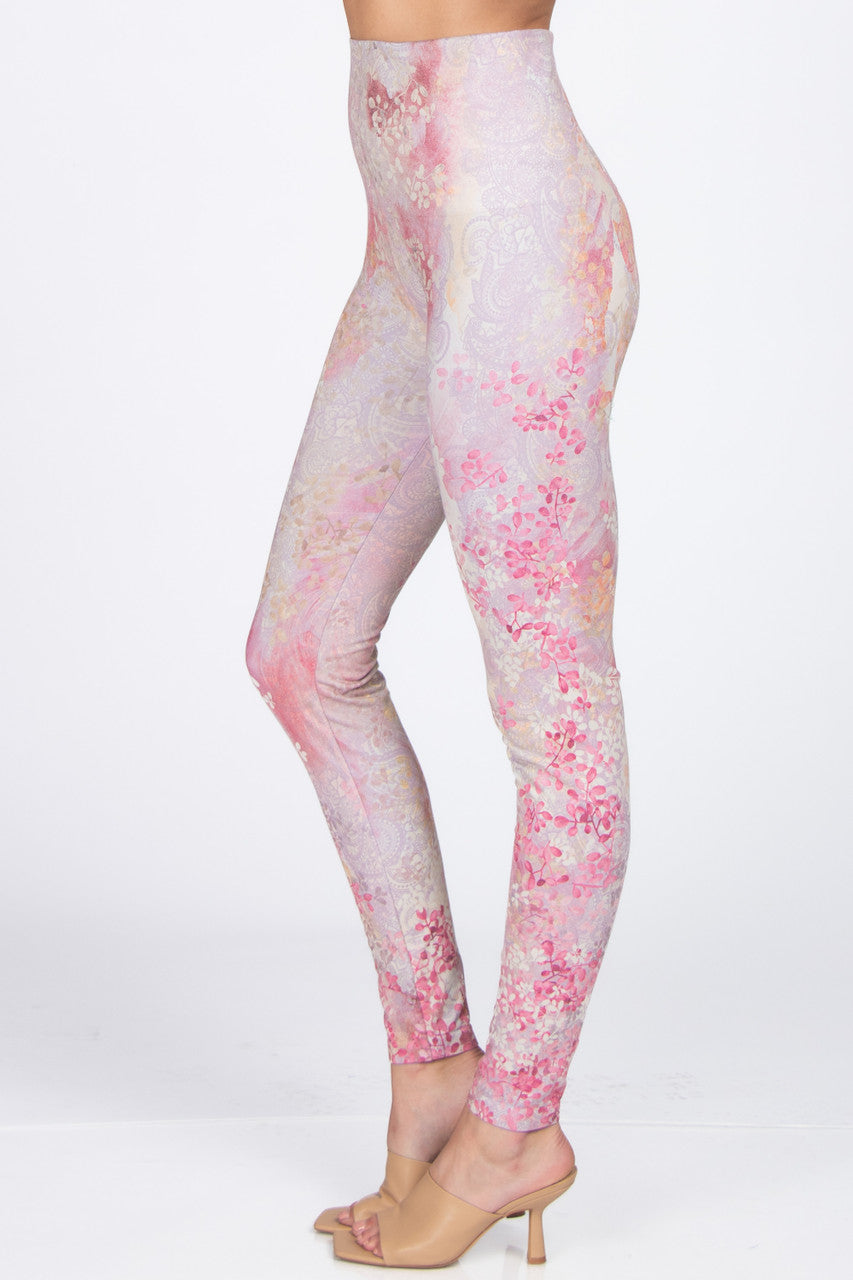 High-rise paisley leggings in pink - The Upside