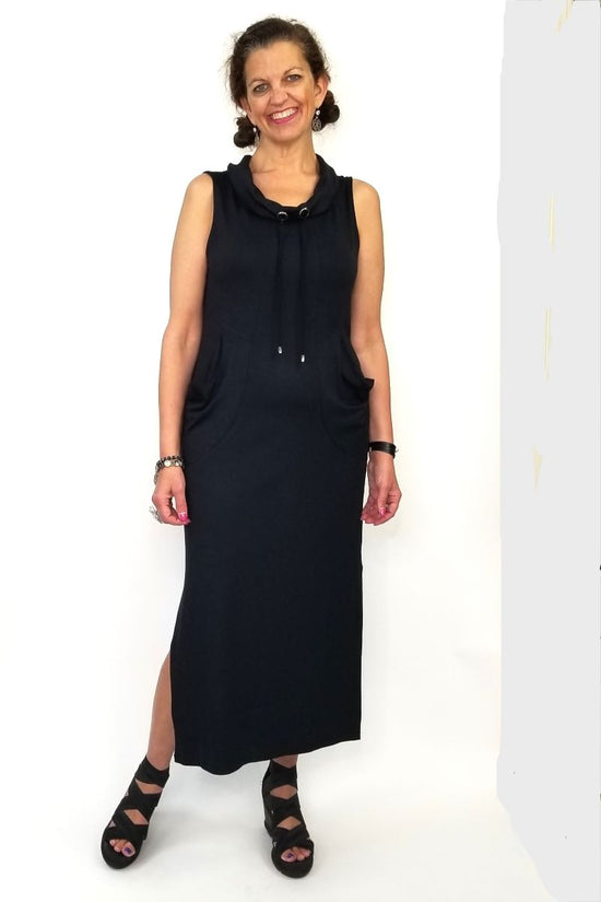 22S3203BLK Black Sleeveless Maxi Dress with Pockets