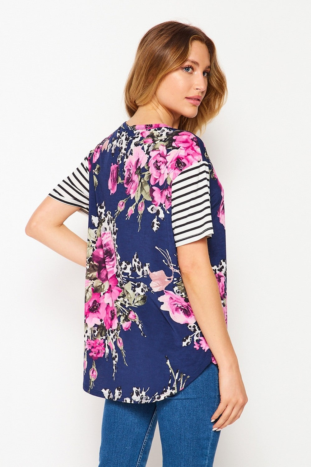 T114476609NM Round Neck Top with Neck Detail